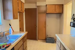4526 Camelia St, East Pittsburgh, PA 15201 - Photo 5