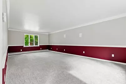 208 Lynwood Dr, Hempfield Township, PA 16125 - Photo 3