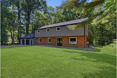 208 Lynwood Dr, Hempfield Township, PA 16125 - Photo 1