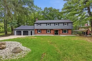 208 Lynwood Dr, Hempfield Township, PA 16125 - Photo 1