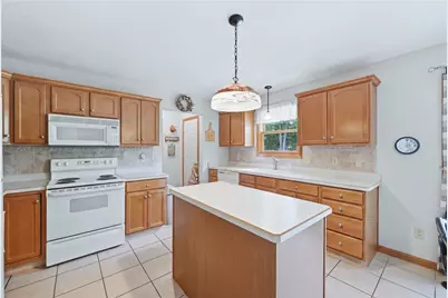 2357 Pierce Bluffs Drive, Hermitage, PA 16148 - Photo 13