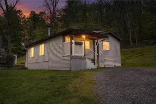 158 Renfrew Rd, Penn Township, PA 16053 - Photo 1