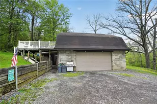158 Renfrew Rd, Penn Township, PA 16053 - Photo 3
