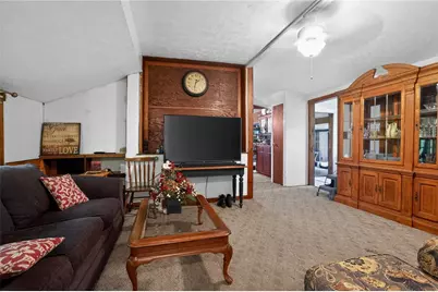 158 Renfrew Rd, Penn Township, PA 16053 - Photo 7