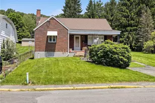 907 Hubert Ave, Northern Cambria School District, PA 15714 - Photo 19