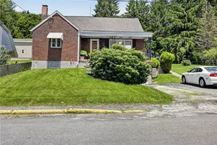 907 Hubert Ave, Northern Cambria School District, PA 15714 - Photo 3