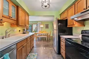 402 Allenberry, Ross Twp, PA 15237 - Photo 9