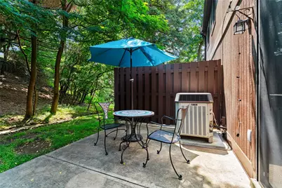 402 Allenberry, Ross Twp, PA 15237 - Photo 23