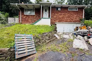 1060 Lawndale, Pittsburgh, PA 15221 - Photo 1