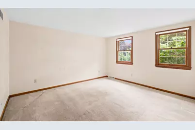 2545 Glenwood Drive, Pittsburgh, PA 15090 - Photo 27