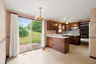 2545 Glenwood Dr, Pittsburgh, PA 15090 - Photo 17