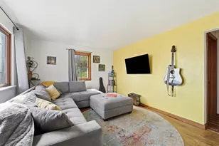 4426 Glencairn St, West Mifflin, PA 15122 - Photo 3