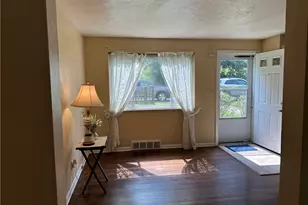 449 Hochberg Rd, Pittsburgh, PA 15235 - Photo 3