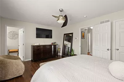 662 Freedom Dr, Collier Township, PA 15106 - Photo 15