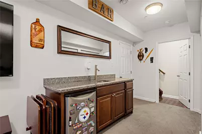 662 Freedom Dr, Collier Township, PA 15106 - Photo 23
