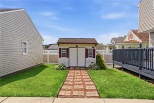 215 McKim St, Zelienople, PA 16063 - Photo 35