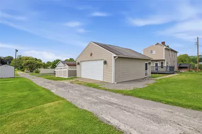 215 McKim St, Zelienople, PA 16063 - Photo 37