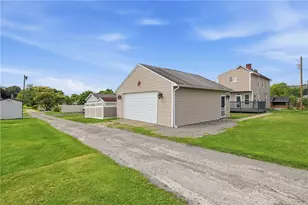 215 McKim St, Zelienople, PA 16063 - Photo 37