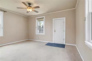 215 McKim St, Zelienople, PA 16063 - Photo 5