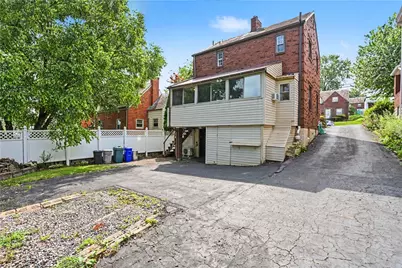 21 Leon Rd, Green Tree, PA 15220 - Photo 25