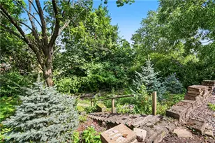 21 Leon Rd, Green Tree, PA 15220 - Photo 25