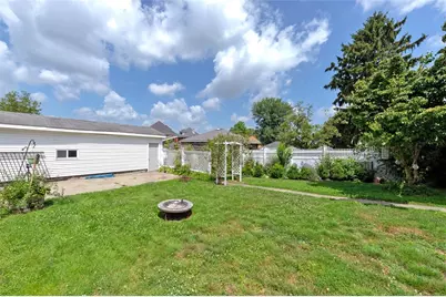 1230 Chestnut St, Connellsville, PA 15425 - Photo 7
