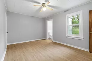2913 E Bardonner Rd, Hampton, PA 15044 - Photo 15
