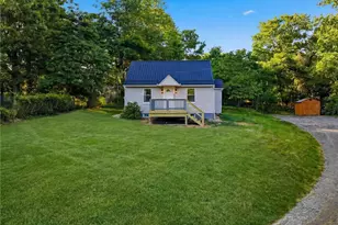 2913 E Bardonner Rd, Hampton, PA 15044 - Photo 1