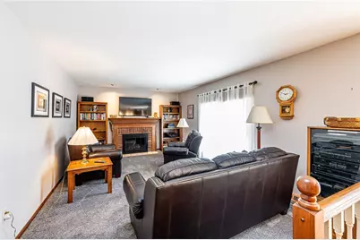 2244 Woodmont Dr, Murrysville, PA 15632 - Photo 13