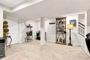 109 Brook Side Dr, Findlay Township, PA 15026 - Photo 33