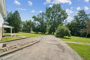 645 Old State Rte 66, Hempfield Township, PA 15601 - Photo 27