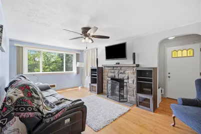 9261 Old Perry Hwy, Pittsburgh, PA 15237 - Photo 3