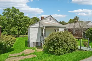7 Locust St, East Bethlehem, PA 15322 - Photo 3