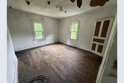 1054 Marelda Ave, Donora, PA 15033 - Photo 7