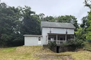 1054 Marelda Ave, Donora, PA 15033 - Photo 1