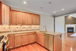 1403 Torrey Pine Dr, Adams Township, PA 16046 - Photo 9