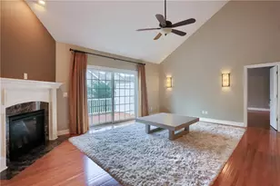 1403 Torrey Pine Dr, Adams Township, PA 16046 - Photo 15