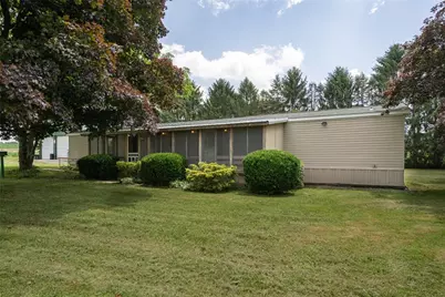 397 Unionville Rd, Franklin Township, PA 16001 - Photo 1