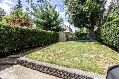 2216 Palm Beach Ave, Beechview, PA 15216 - Photo 23