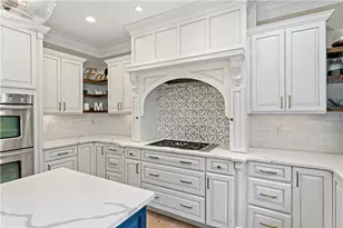 8000 Sherwood Dr, Collier Township, PA 15142 - Photo 13