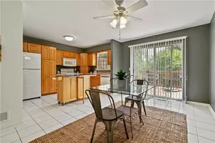 1818 Foxcroft Ln, Pittsburgh, PA 15101 - Photo 9