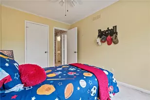 1818 Foxcroft Ln, Pittsburgh, PA 15101 - Photo 21