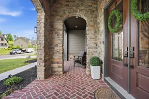 123 Abigail Dr, Adams Township, PA 16046 - Photo 5