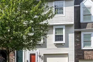 126 Rossmor Ct, Ross Twp, PA 15229 - Photo 3