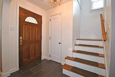 318 Fieldbrook Dr, Pittsburgh, PA 15228 - Photo 3