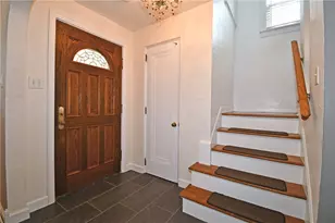 318 Fieldbrook Dr, Pittsburgh, PA 15228 - Photo 3