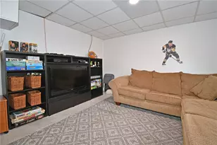 318 Fieldbrook Dr, Pittsburgh, PA 15228 - Photo 25