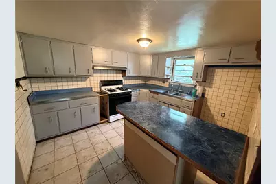 1861 Malerie Ln, Forward Township, PA 15063 - Photo 5
