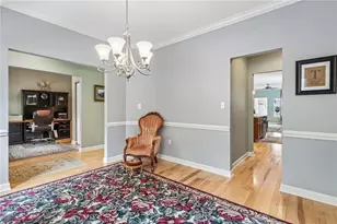 532 Paddington Ln, Cranberry Township, PA 16066 - Photo 7