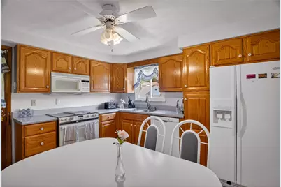 616 Laura Avenue, West Mifflin, PA 15122 - Photo 5